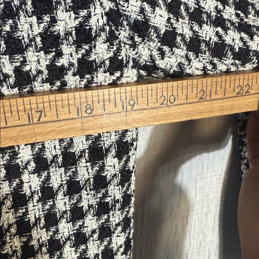 Skies Are Blue Fringed Houndstooth Blazer medium - Picture 9 of 11